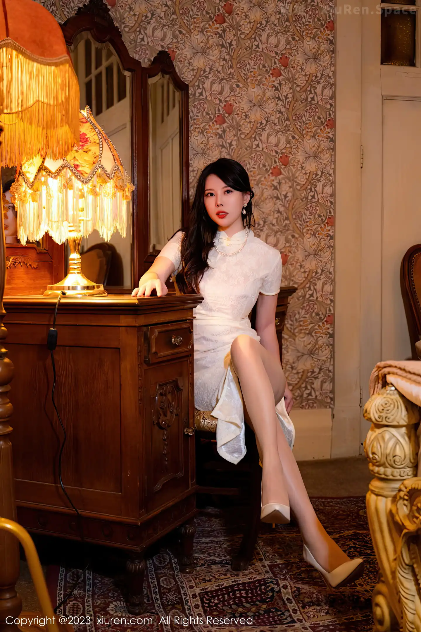 图片[4]-[Xiuren秀人网]2023.01.10 VOL.6112 安然anran 白色透视睡衣裙加情趣内衣性感私房写真集-秀人网官方网站